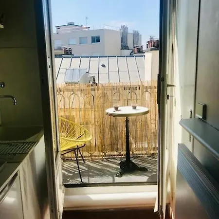 Studette Avec Balcon - Colonel Fabien Appartamento Parigi